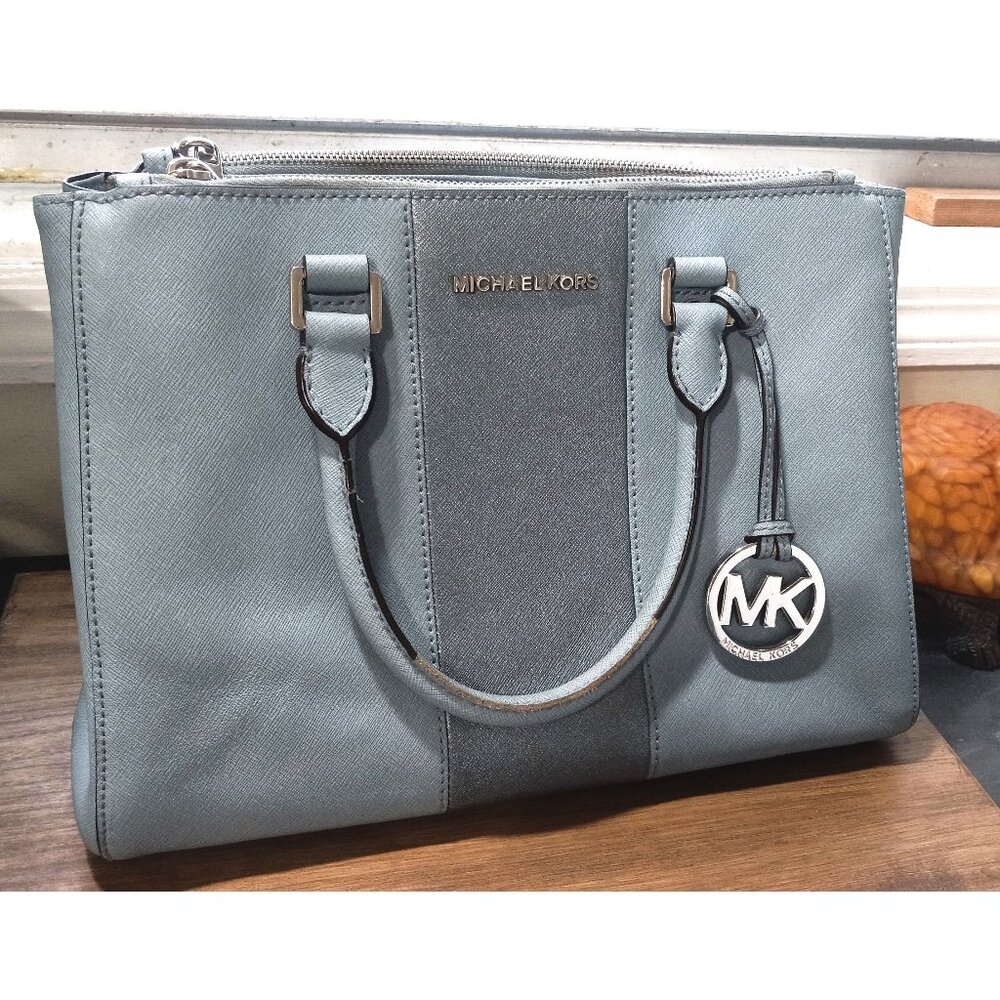 👉LAST CHANCE‼️ Michael Kors Sutton Metallic Silver Stripe Saffiano Satchel